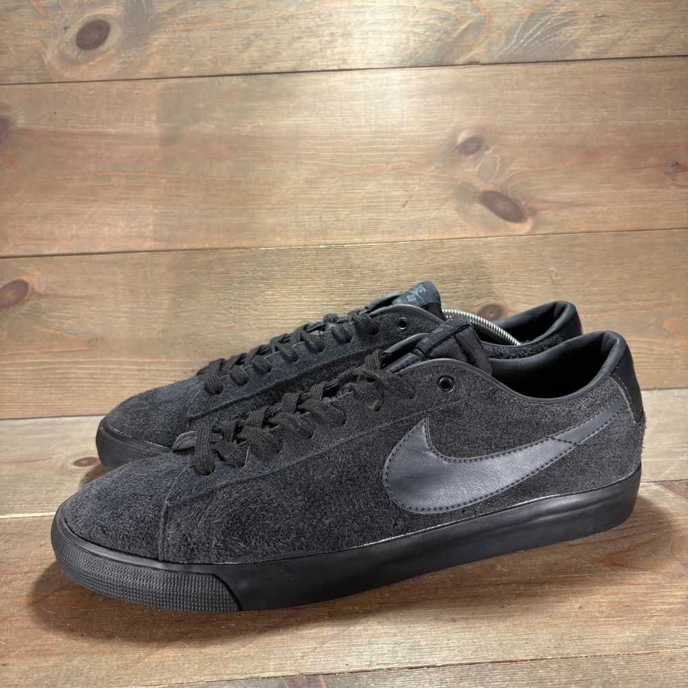 Nike SB Blazer Low GT Mens size 13 shoes Black Suede Skateboarding Sneakers